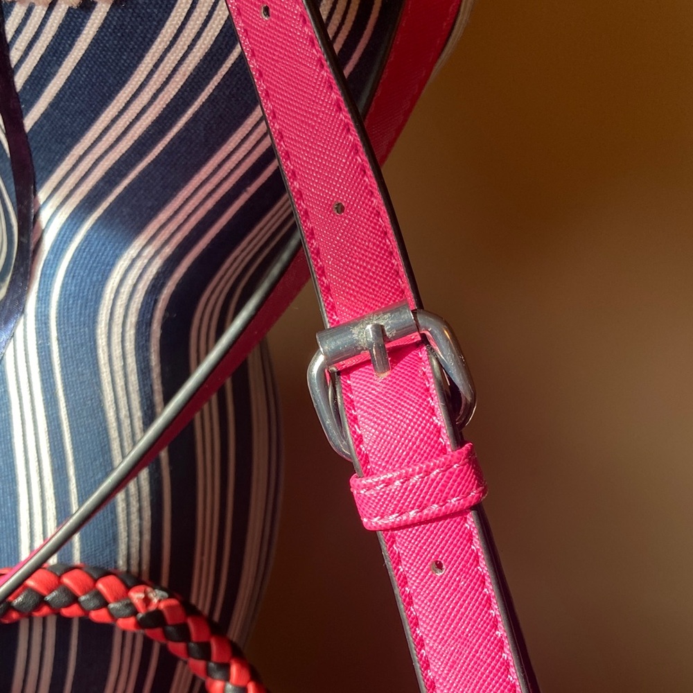 Catherine Malandrino Pink Floral Appliqué Shoulder Bag - Picture 6 of 12